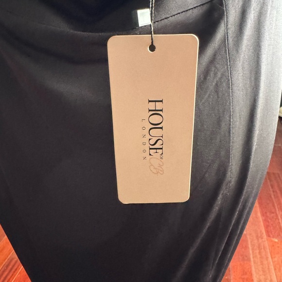 House of CB Black Backless Deep V Maxi Gown size Large - Picture 6 of 8